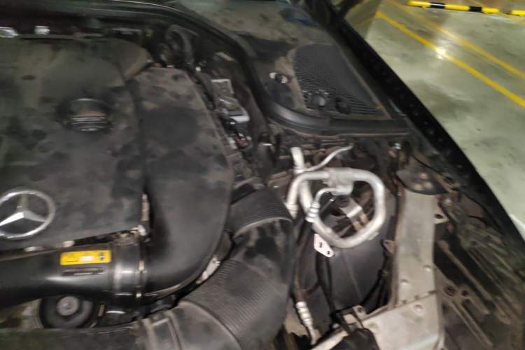 Used Mercedes-Benz E-Class 2019 Restyled E 300 L Luxury Edition Engine Bay Left
