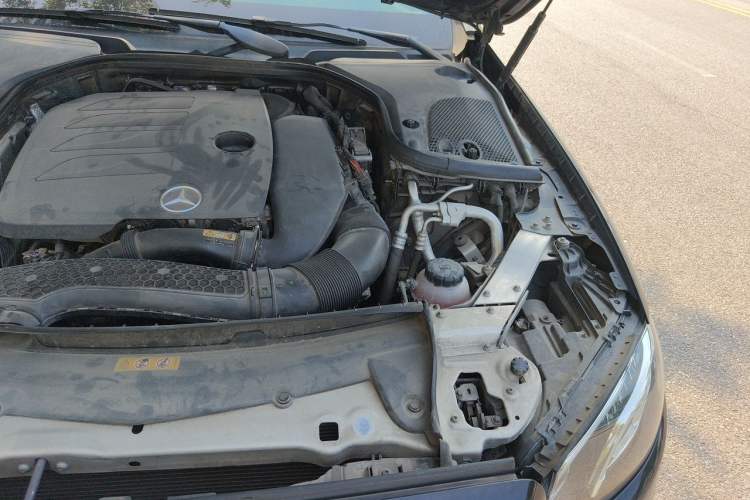 Used Mercedes-Benz E-Class 2019 E 260 L Sport Edition Engine Bay Left
