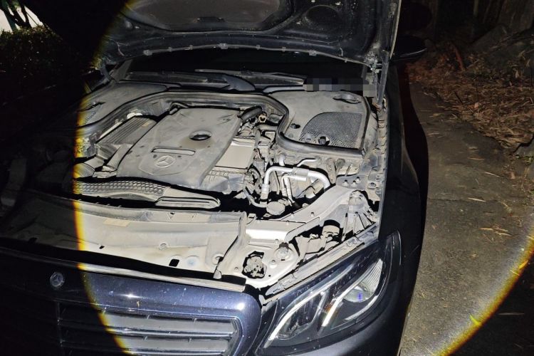 Used Mercedes-Benz E-Class 2019 E 200 Sport Edition Engine Bay Left