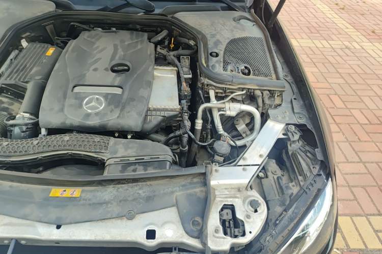 Used Mercedes-Benz E-Class 2019 E 200 L Sport 4MATIC Engine Bay Left