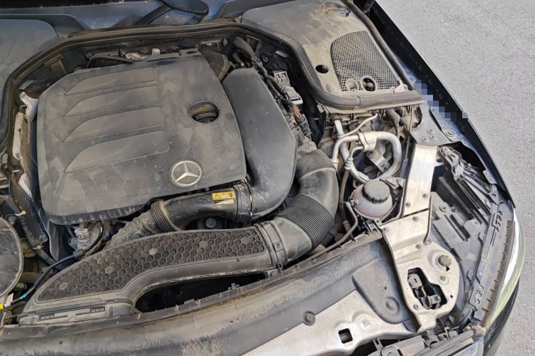 Used Mercedes-Benz E-Class 2019 E 260 L Engine Bay Left