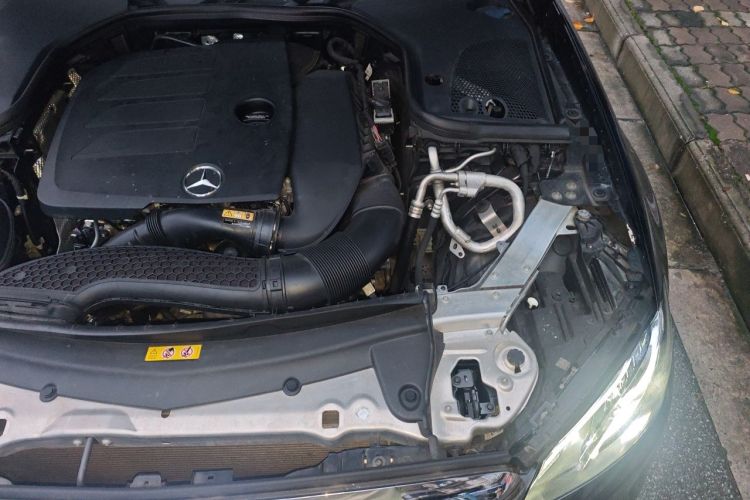 Used Mercedes-Benz E-Class 2019 Restyled E 300 L Luxury Edition Engine Bay Left