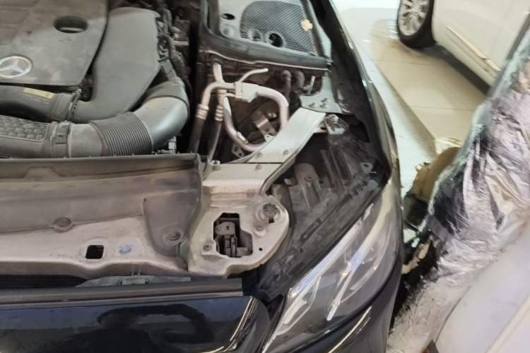 Used Mercedes-Benz E-Class 2019 Restyled E 300 L Sporty and Stylish Edition Engine Bay Left