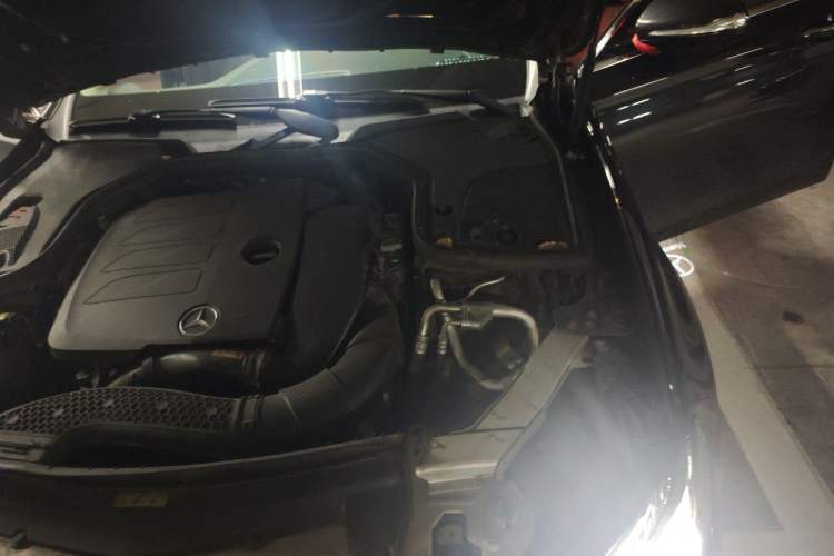Used Mercedes-Benz E-Class 2019 E 300 L Luxury Model Engine Bay Left