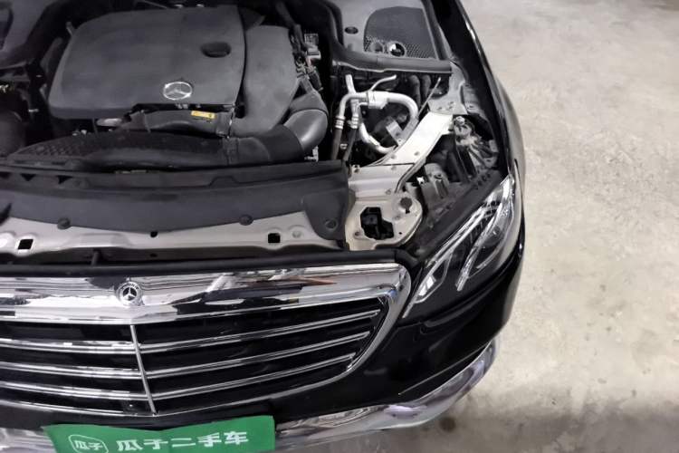 Used Mercedes-Benz E-Class 2019 Facelifted E 300 L Stylish Version Engine Bay Left