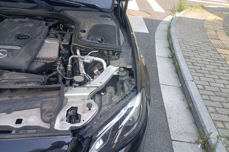 Used Mercedes-Benz E-Class 2019 E 200 L Sport Edition Engine Bay Left