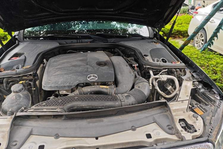 Used Mercedes-Benz E-Class 2019 Facelifted E 300 L Stylish Version Engine Bay Left