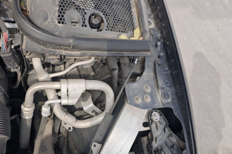 Used Mercedes-Benz E-Class 2019 Restyled E 300 L Luxury Edition Engine Bay Left
