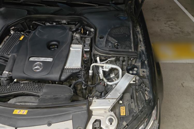 Used Mercedes-Benz E-Class 2019 E 200 L Engine Bay Left