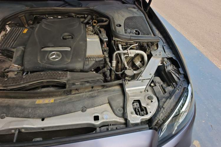 Used Mercedes-Benz E-Class 2019 E 200 L Sport Edition Engine Bay Left