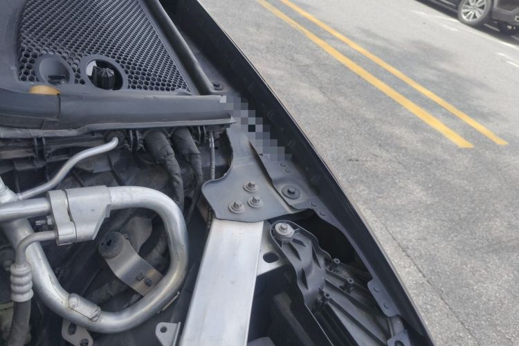 Used Mercedes-Benz E-Class 2019 Restyled E 300 L Sporty and Stylish Edition Engine Bay Left
