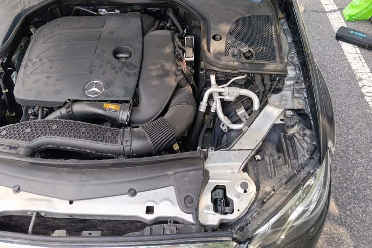Used Mercedes-Benz E-Class 2019 Facelifted E 300 L Stylish Version Engine Bay Left