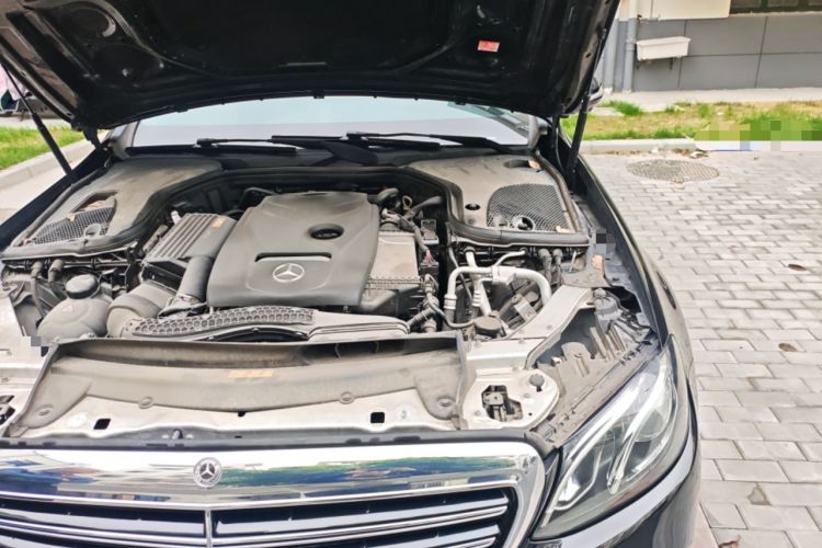 Used Mercedes-Benz E-Class 2019 E 300 L Stylish Model Engine Bay Left