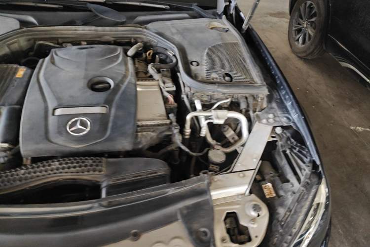 Used Mercedes-Benz E-Class 2019 E 300 L Sporty and Stylish Model Engine Bay Left