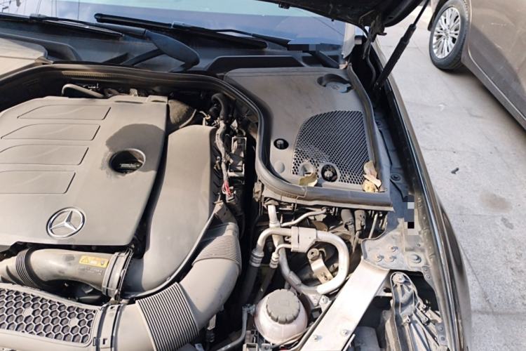 Used Mercedes-Benz E-Class 2019 E 260 L Engine Bay Left