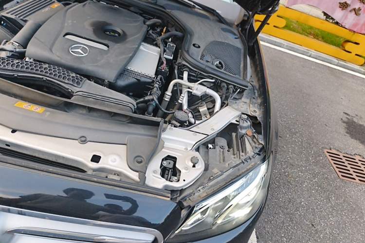 Used Mercedes-Benz E-Class 2019 E 300 L Sporty and Stylish Model Engine Bay Left