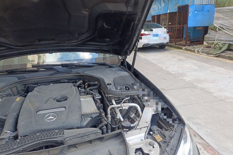 Used Mercedes-Benz E-Class 2019 E 300 L Luxury Model Engine Bay Left