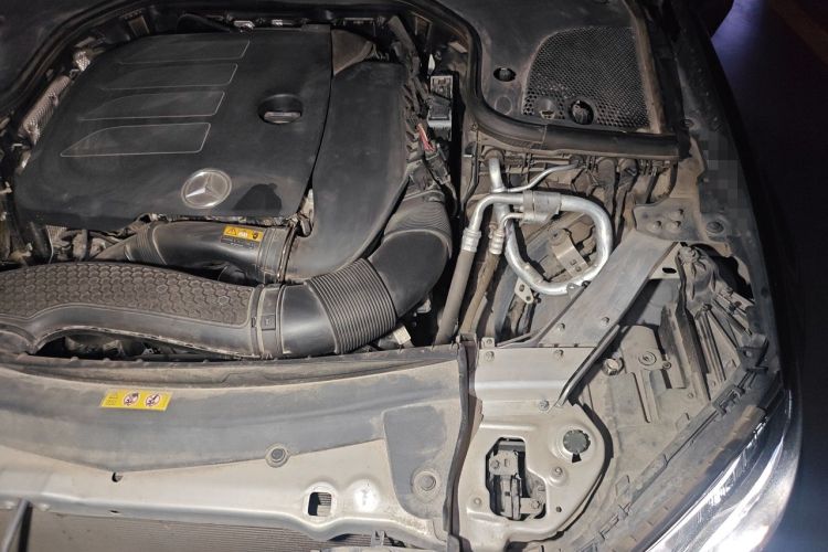 Used Mercedes-Benz E-Class 2019 Restyled E 300 L Luxury Edition Engine Bay Left