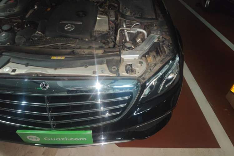 Used Mercedes-Benz E-Class 2019 E 200 L Engine Bay Left