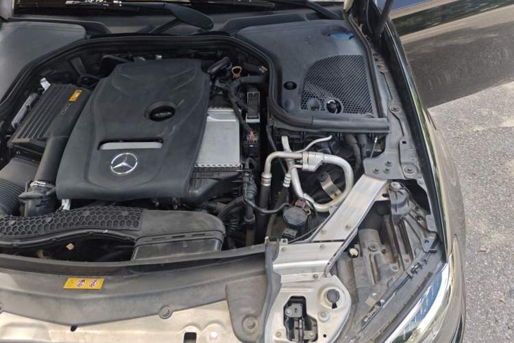 Used Mercedes-Benz E-Class 2019 E 300 L Luxury Model Engine Bay Left