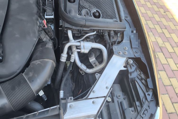 Used Mercedes-Benz E-Class 2019 E 300 L Stylish Model Engine Bay Left