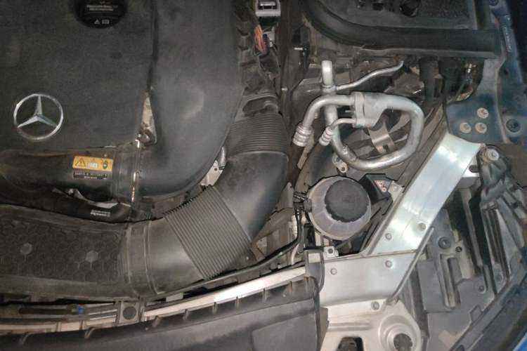 Used Mercedes-Benz E-Class 2019 E 260 L Sport Edition Engine Bay Left
