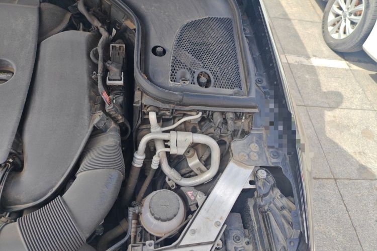Used Mercedes-Benz E-Class 2019 E 260 L 4MATIC Engine Bay Left