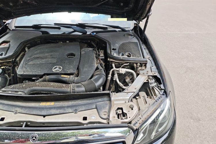 Used Mercedes-Benz E-Class 2019 Restyled E 300 L Luxury Edition Engine Bay Left