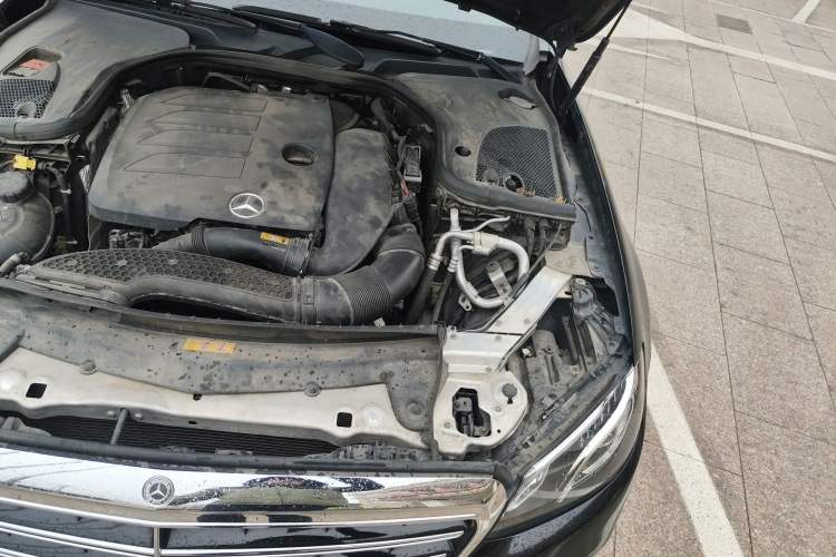 Used Mercedes-Benz E-Class 2019 Restyled E 300 L Luxury Edition Engine Bay Left