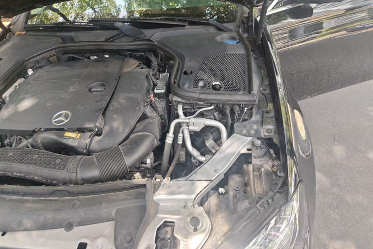 Used Mercedes-Benz E-Class 2019 Facelifted E 300 L Stylish Version Engine Bay Left