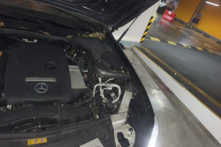 Used Mercedes-Benz E-Class 2019 E 300 L Stylish Model Engine Bay Left