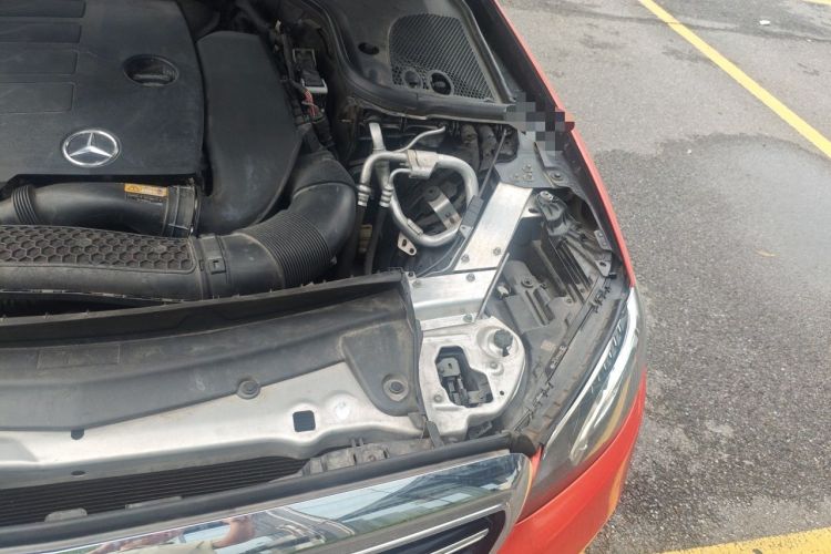 Used Mercedes-Benz E-Class 2019 Restyled E 300 L Luxury Edition Engine Bay Left