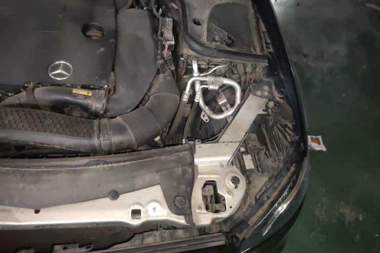 Used Mercedes-Benz E-Class 2019 Restyled E 300 L Sporty and Stylish Edition Engine Bay Left