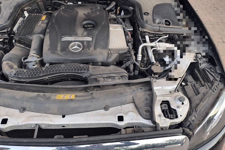 Used Mercedes-Benz E-Class 2019 E 200 L Engine Bay Left