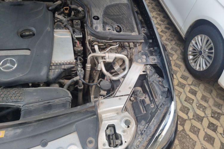 Used Mercedes-Benz E-Class 2019 E 300 L Luxury Model Engine Bay Left
