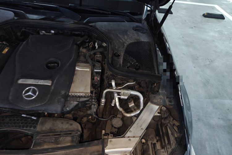 Used Mercedes-Benz E-Class 2019 E 300 L Sporty and Stylish Model Engine Bay Left