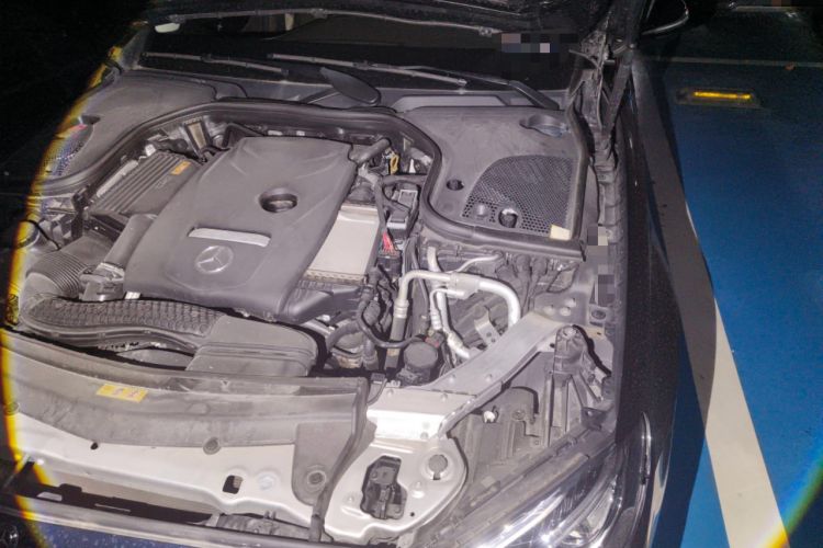Used Mercedes-Benz E-Class 2019 E 200 L Engine Bay Left