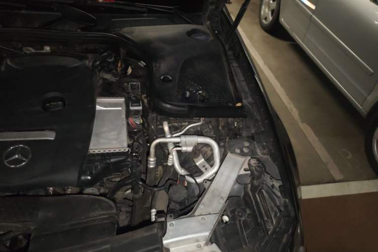 Used Mercedes-Benz E-Class 2019 E 300 L Stylish Model Engine Bay Left