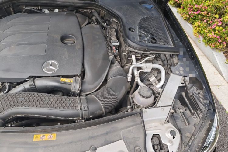 Used Mercedes-Benz E-Class 2019 E 260 L 4MATIC Engine Bay Left