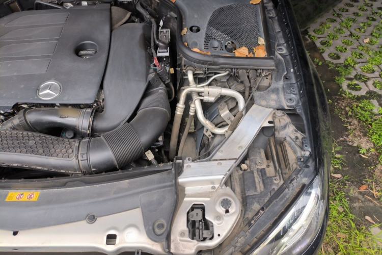 Used Mercedes-Benz E-Class 2019 Restyled E 300 L Luxury Edition Engine Bay Left