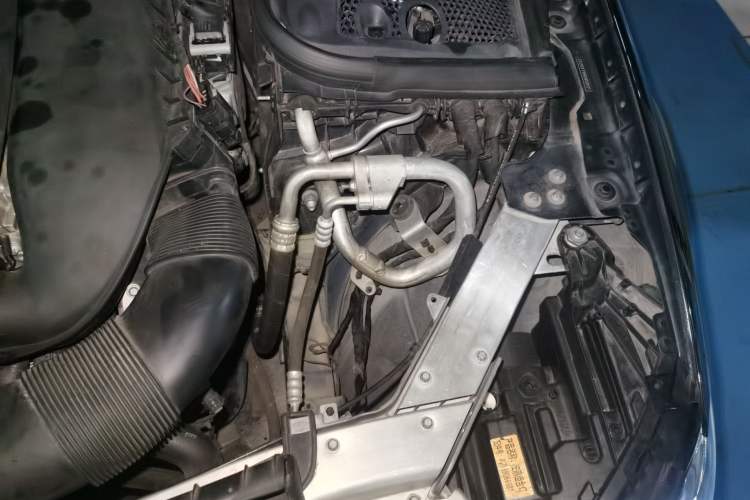 Used Mercedes-Benz E-Class 2019 Restyled E 300 L Sport Luxury Edition Engine Bay Left