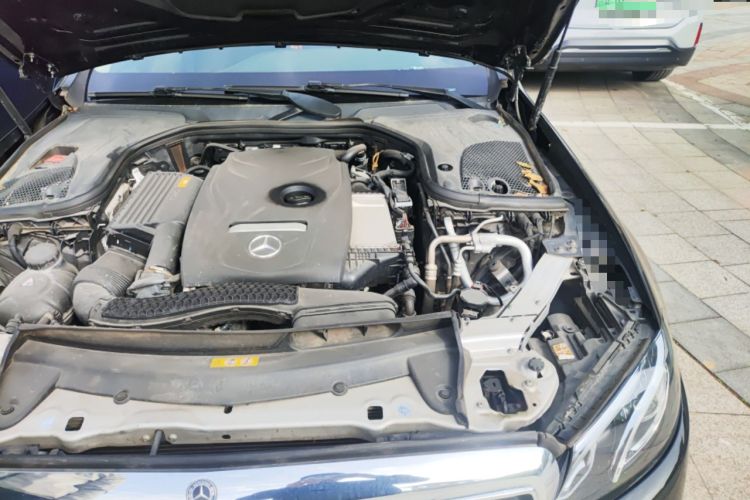 Used Mercedes-Benz E-Class 2019 E 300 L Luxury Model Engine Bay Left