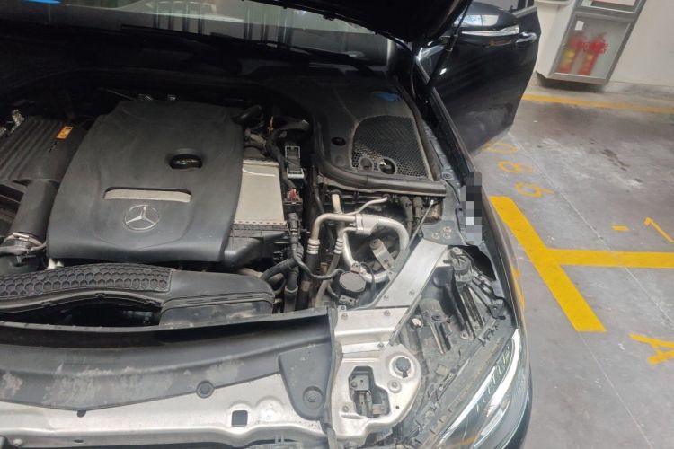 Used Mercedes-Benz E-Class 2019 E 300 L Luxury Model Engine Bay Left
