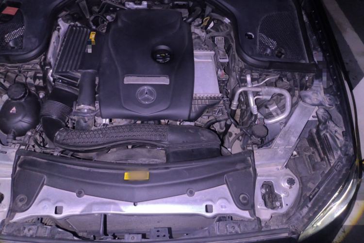 Used Mercedes-Benz E-Class 2019 E 200 L Engine Bay Left