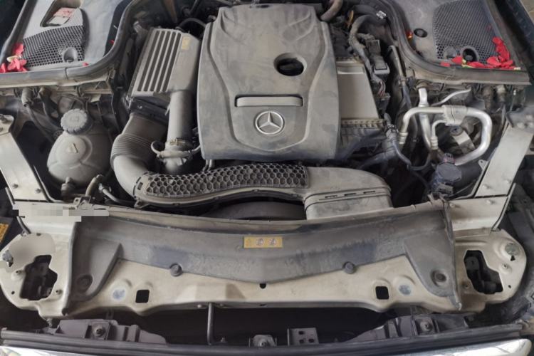 Used Mercedes-Benz E-Class 2019 E 200 L Engine Bay