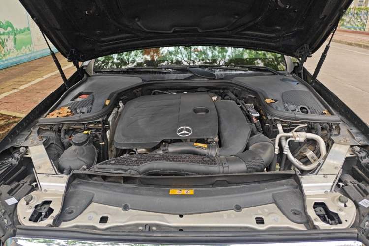 Used Mercedes-Benz E-Class 2019 Restyled E 300 L Luxury Edition Engine Bay