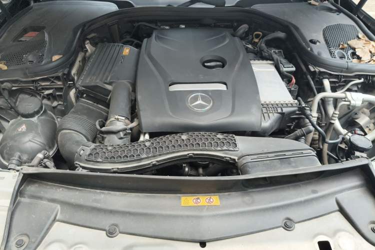 Used Mercedes-Benz E-Class 2019 E 300 L Sport Luxury Edition Engine Bay