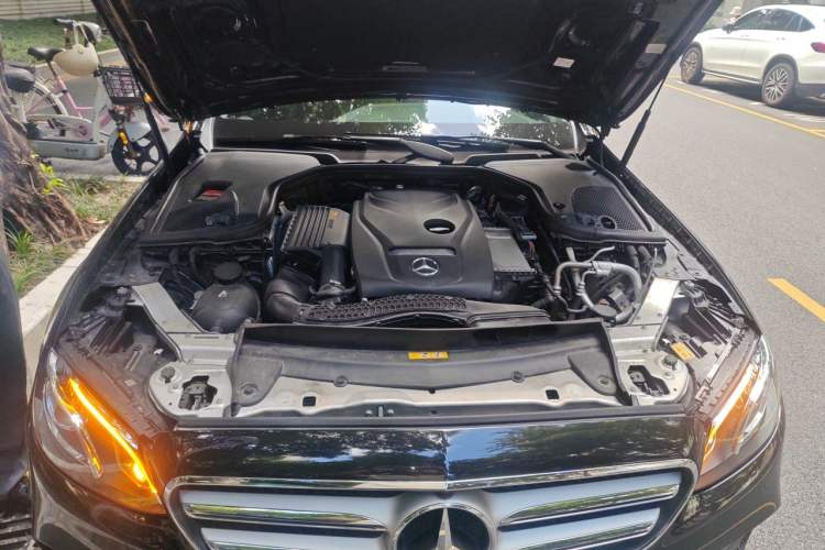 Used Mercedes-Benz E-Class 2019 E 300 L Sport Luxury Edition Engine Bay