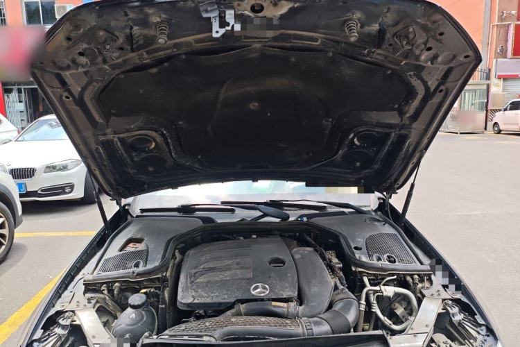 Used Mercedes-Benz E-Class 2019 Restyled E 300 L Luxury Edition Engine Bay
