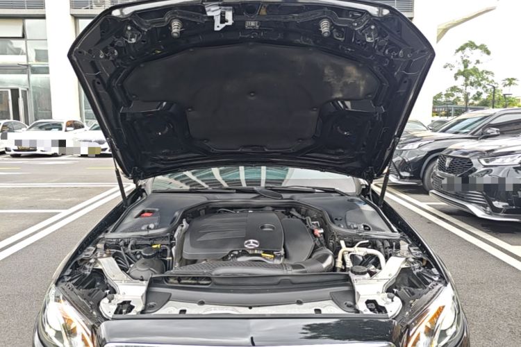 Used Mercedes-Benz E-Class 2019 E 260 L Sport Edition Engine Bay